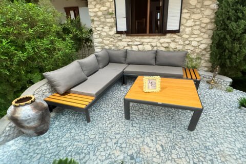 AREZZO KÖŞE TAKIMI
